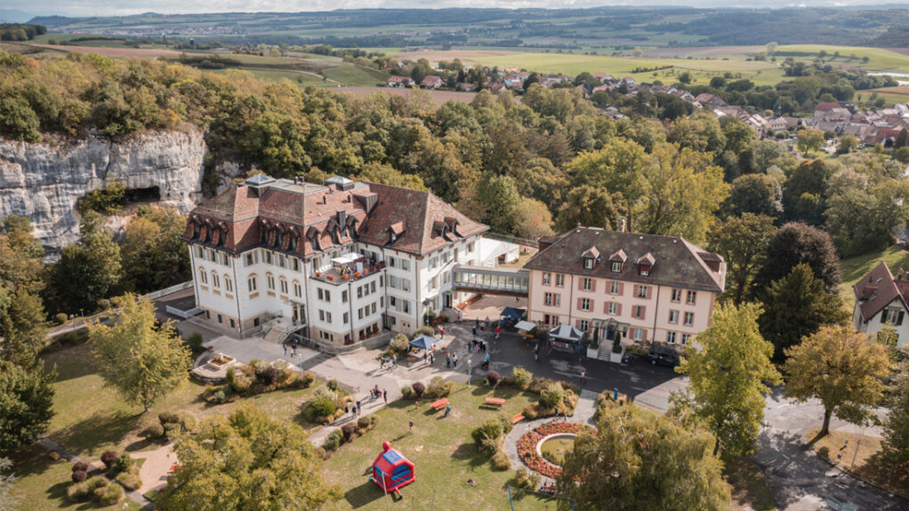 Bâtiment historique des diaconesses de Saint-Loup à Pompaples, site du futur Pavillon Ressource dédié au rétablissement après burnout – ©Site Saint-Loup